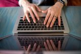 klávesnice, počítač, notebook, psaní na klávesnici