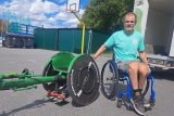 Vratislav Zdrubecký se svým speciálním sportovním vozíkem