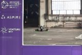 České autonomní drony využívají speciální algoritmy plánování trajektorií a řízení letu, které jim umožňují létat maximální rychlostí s extrémní přesností