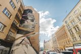 Mural připomínající 75. výročí justiční vraždy Milady Horákové