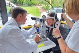 Vyšetření v pojízdné oční klinice na Mladoboleslavsku