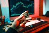 Pokud si pořizujete bitcoin s tím, že rychle zbohatnete, takový nákup nejspíš nedopadne dobře