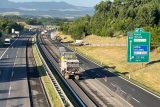 Na dálnici D8 se opět na týden uzavřely tunely Panenská a Libouchec