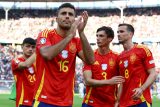Španělský záložník Rodri děkuje fanouškům po výhře nad Chorvatskem