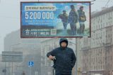 Billboard v Moskvě propaguje vojenskou službu v ruské armádě