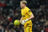 Český brankář Antonín Kinský v dresu Tottenhamu Hotspur