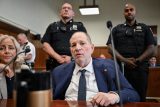 Bývalý významný hollywoodský producent Harvey Weinstein u newyorského soudu, kde čelí třem obvinění ze sexuálních zločinů