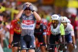 Jasper Philipsen ovládl sprinterský dojezd první etapy Tour de France