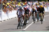Tadej Pogačar a Jonas Vingegaard baví fanoušky cyklistiky v každé etapě letošn Tour de France