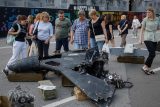 Výstava věnovaná obraně ukrajinského města Časiv Jar ukazuje dron, který ruská armáda používá na vzdušné útoky