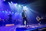 Chinaski za sebou mají netradiční koncert. V pražském Foru Karlín vystoupili společně se symfonickým orchestrem Českého rozhlasu