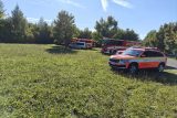 Záchranáři zasahují v Letňanech, kde se zřítilo malé letadlo