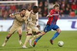 Pavel Šulc během zápasu se Servette v loňském osmifinále Konferenční ligy