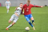 Adam Karabec v souboji s Valgeirem Valgeirssonem z Islandu