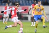Mojmír Chytil stříli přes blokujícího Matěje Radostu