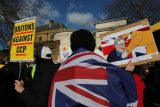 Protest proti přesunu čínské ambasády v Londýně