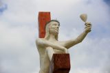 Socha Ježíše Krista s vínem od Marka Laciny