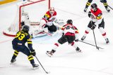 Hokejisté Švédska vyhráli i druhý zápas na domácím mistrovství světa ve Stockholmu