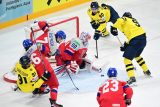 Čeští hokejisté v souboji se Švédskem