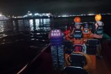 Záchranáři pátrají po přeživších z potopeného trajektu u Bali
