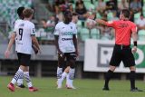 Ebrima Singhateh dostal za nakopnutí Michala Fukaly červenou kartu
