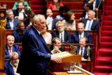 François Bayrou při projevu během hlasování o nedůvěře jeho vládě