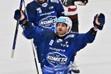 Brněnský kapitán Jakub Flek slaví gól do sítě Sparty