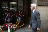 Pietní akt před Českým rozhlasem k výročí událostí srpna 1968