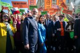 Zahájení předvolební roadshow koalice Spolu nazvané Teď jde o všechno. Zleva premiér Petr Fiala (ODS), předsedkyně Poslanecké sněmovny Markéta Pekarová Adamová (TOP 09) a ministr zemědělství Marek Výborný (KDU-ČSL)