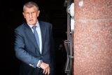 Andrej Babiš odchází z Vrchnímu soudu v Praze, který se zabývá kauzou Čapí hnízdo
