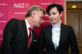 Ministr spravedlnosti Pavel Blažek (ODS), 
 a nejvyšší státní zástupkyně Lenka Bradáčová