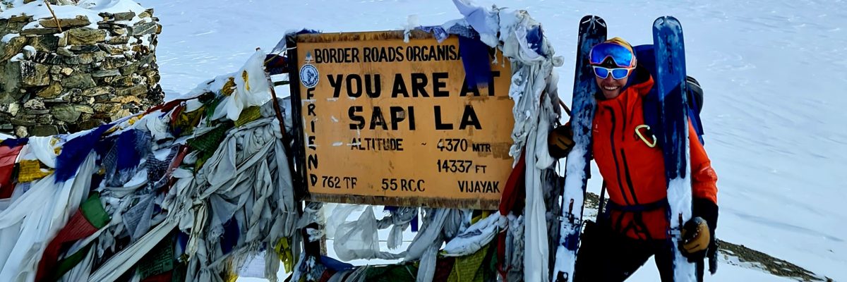 Leden 2023, Ladakh, Malý Tibet: Na skialpinistických lyžích ze sedla Sapi 4 150 m na Sapi mountain 5 400 m a potom to sjet dolů...