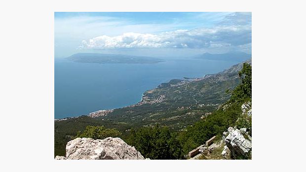 Pohled na letovisko Makarska,