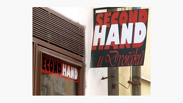 Second hand