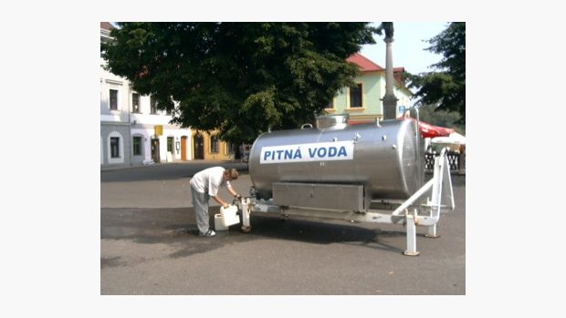 Cisterna s pitnou vodou v Lovosicích