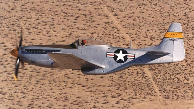 Boční pohled na P-51 Mustang