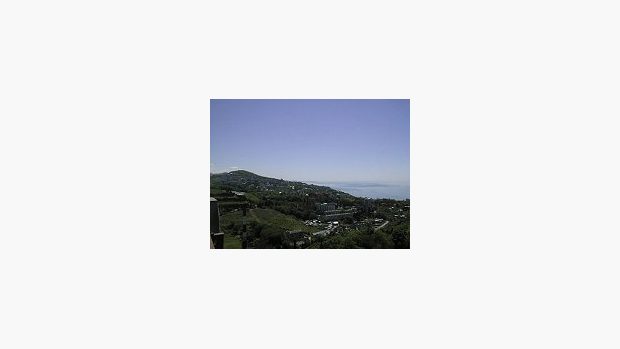 Soči - na jedné straně moře, za zády hory
