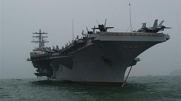 Letadlová loď USS Nimitz