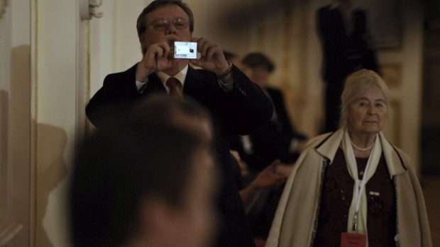 Předsedkyně Konfederace politických vězňů Naděžda Kavalírová (vpravo)