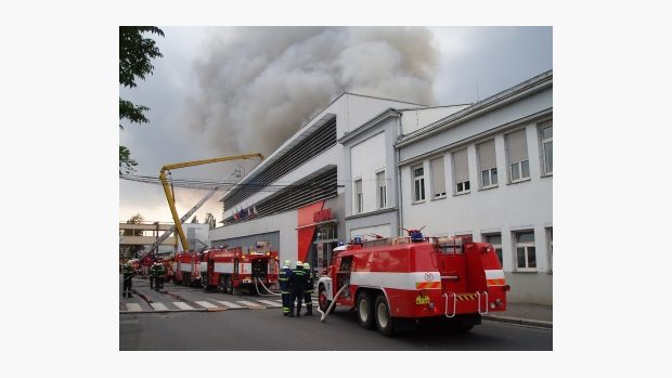 Požár v mladoboleslavské Akumě