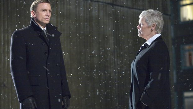 Quantum of Solace - James Bond a jeho nadřízená M