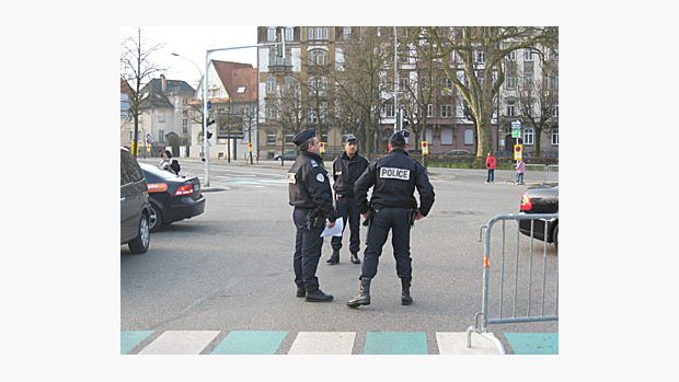 \Policejní hlídka při summitu EU - USA