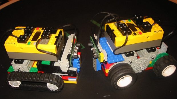 104    12-10__Lego__Sumo_roboti__800x451.jpg