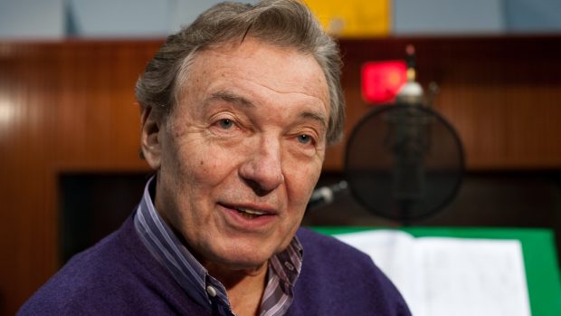 Karel Gott ve studio A Českého rozhlasu v Karlíně