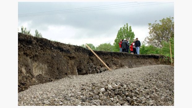 Sesuv půdy v Horních Bludovicích u Havířova