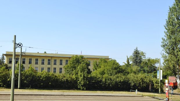 Jen kousek za budovou ministerstva kultury došlo k dalšímu propadu tunelu Blanka