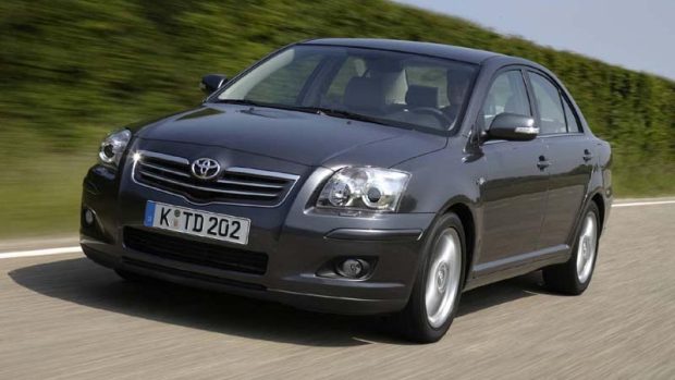 Toyota Avensis II