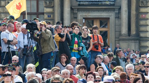 Hromadná demonstrace odborářů v Praze