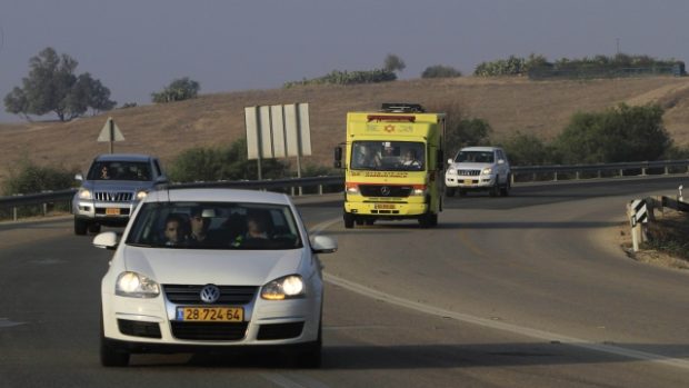 Ariel Šaron je převážen pod přísným dozorem policie a tajné služby