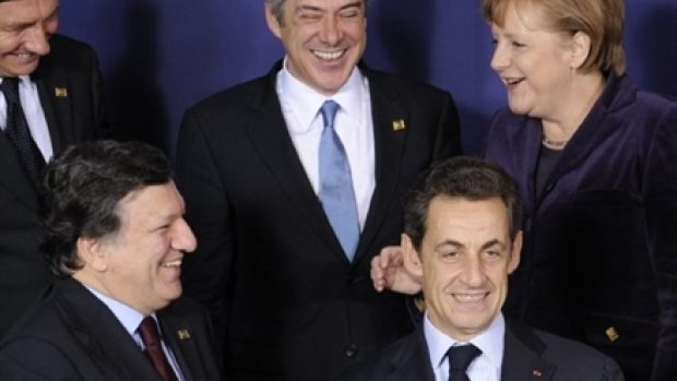 Přední evropští státníci na summitu EU v Bruselu